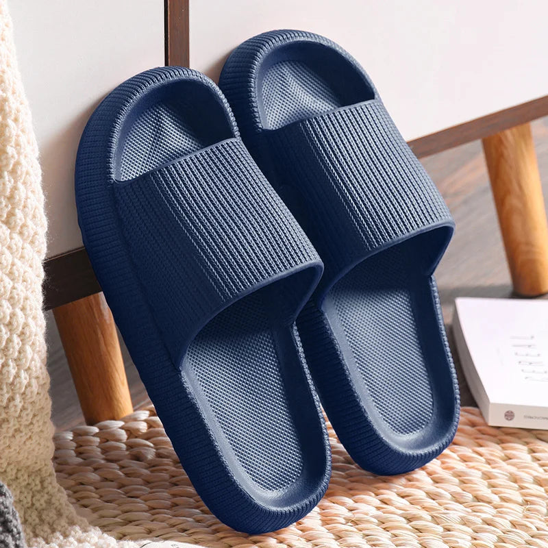 Chinelo Feminino Nuvem: Conforto Antiderrapante, Macio e Secagem Rápida – Plataforma para Casa e Verão